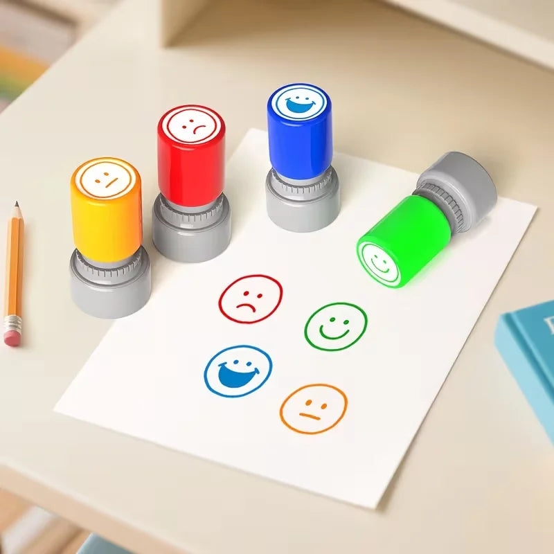 Set de 4 sellos de caritas para profesores – Feedback y corrección