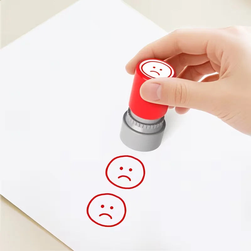 Set de 4 sellos de caritas para profesores – Feedback y corrección